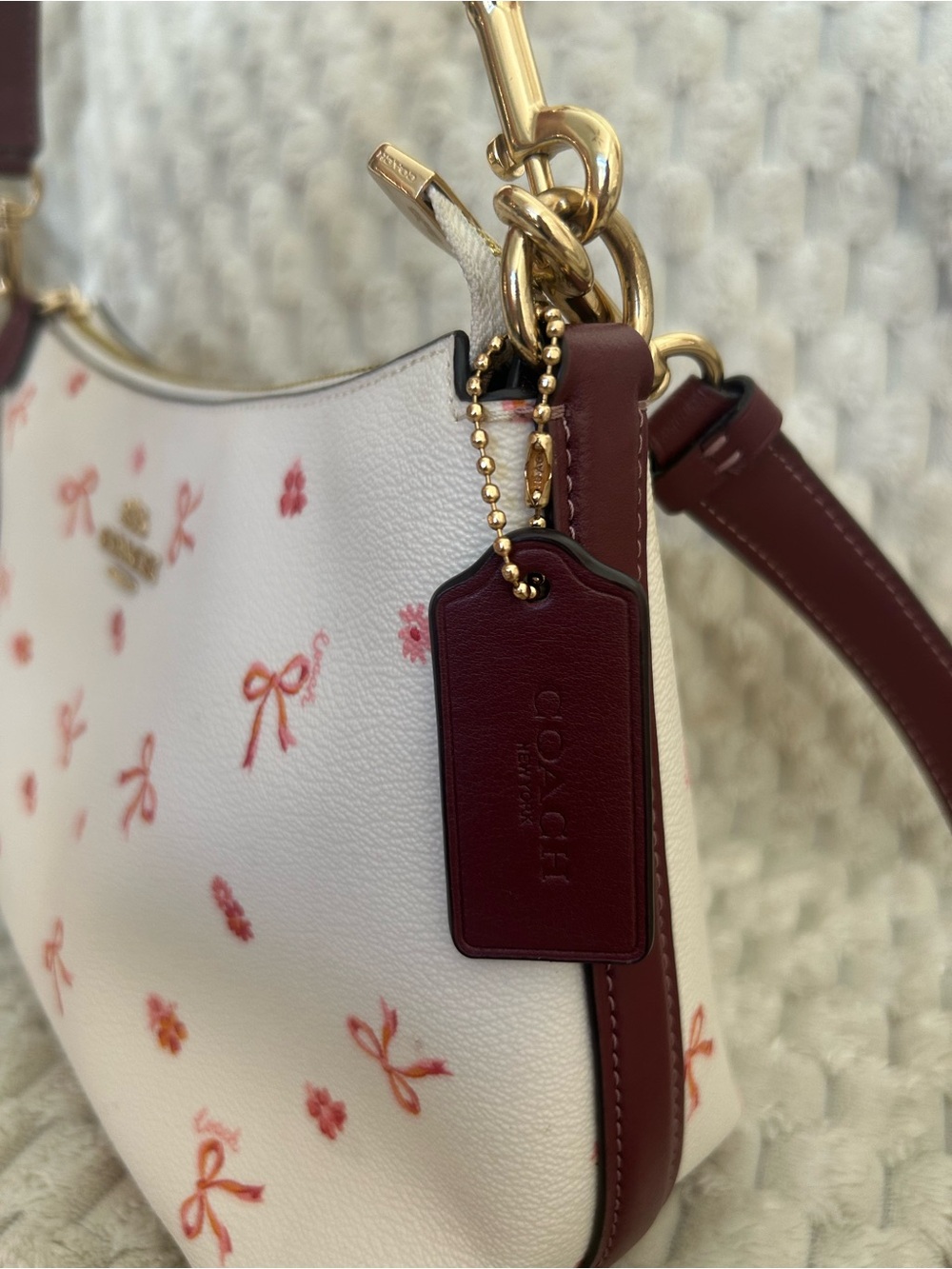 EUC Coach Clara Pink Bow Shoulder Crossbody Bag White Pebbled Leather Floral - Picture 3 of 9